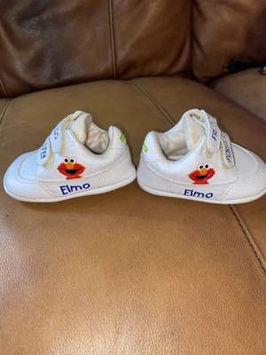 1999 VINTAGE  friends For Life    Elmo Baby Shoes Size 2 *READ DESCRIPTION*