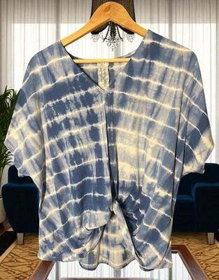 Sadie & Sage Oversized Top with Twist Front V-Neck Blue Tie Die Size M