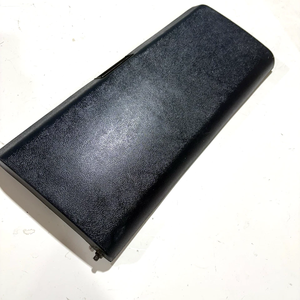 Chevrolet (GMC) C/K 1500 1988-1994 guantera con soporte (C2500, K3500) Foto 3 de 4