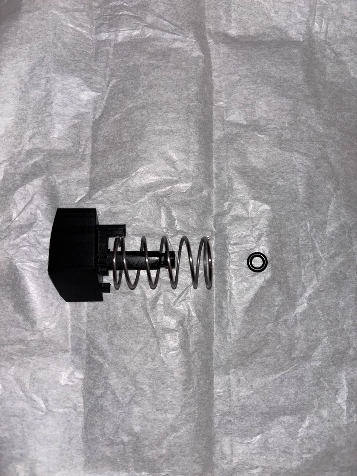 🇫🇷 Renault Twingo 1: Trunk Button (FULL KIT) - PREMIUM QUALITY 🥇 - Image 3 of 4