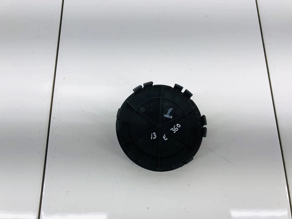 MERCEDES BENZ E350 LLANTA RADIOS CENTRO TAPACUBOS CUBIERTA CAVIDAD OEM Foto 4 de 4