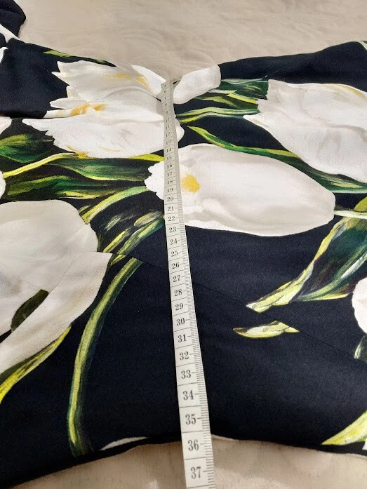 🆓US🛃 Dolce&Gabbana white tulips printed cady black dress IT 42 - Image 4 of 4