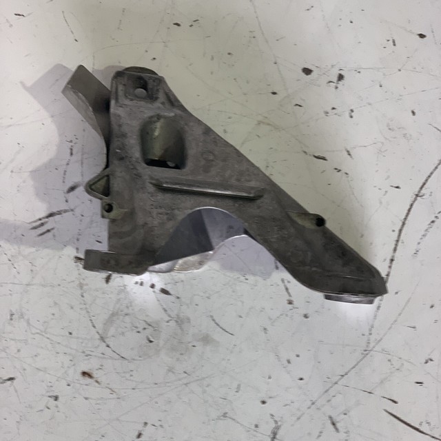 20092013 BMW 328i E93 E92 LCI OEM RIGHT FRONT ENGINE MOTOR MOUNT