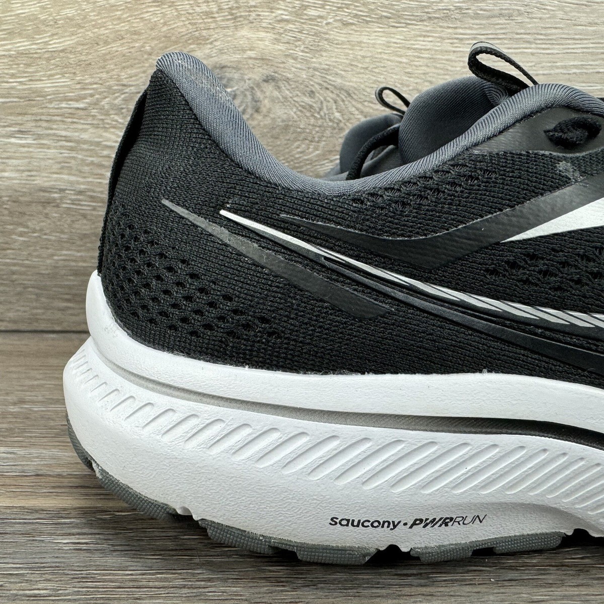 Saucony Men display picture 3