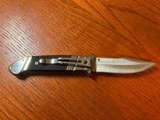 SOG FIELDER FOLDER KNIFE 