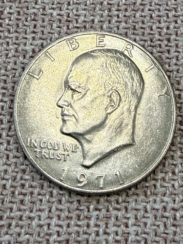1971 Eisenhower Dollar — photo from the most recent tracked eBay sale