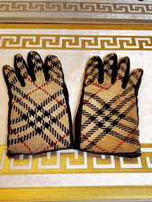 Burberry Plaid Vintage Men's Gloves in Beige, Black and Red Accents