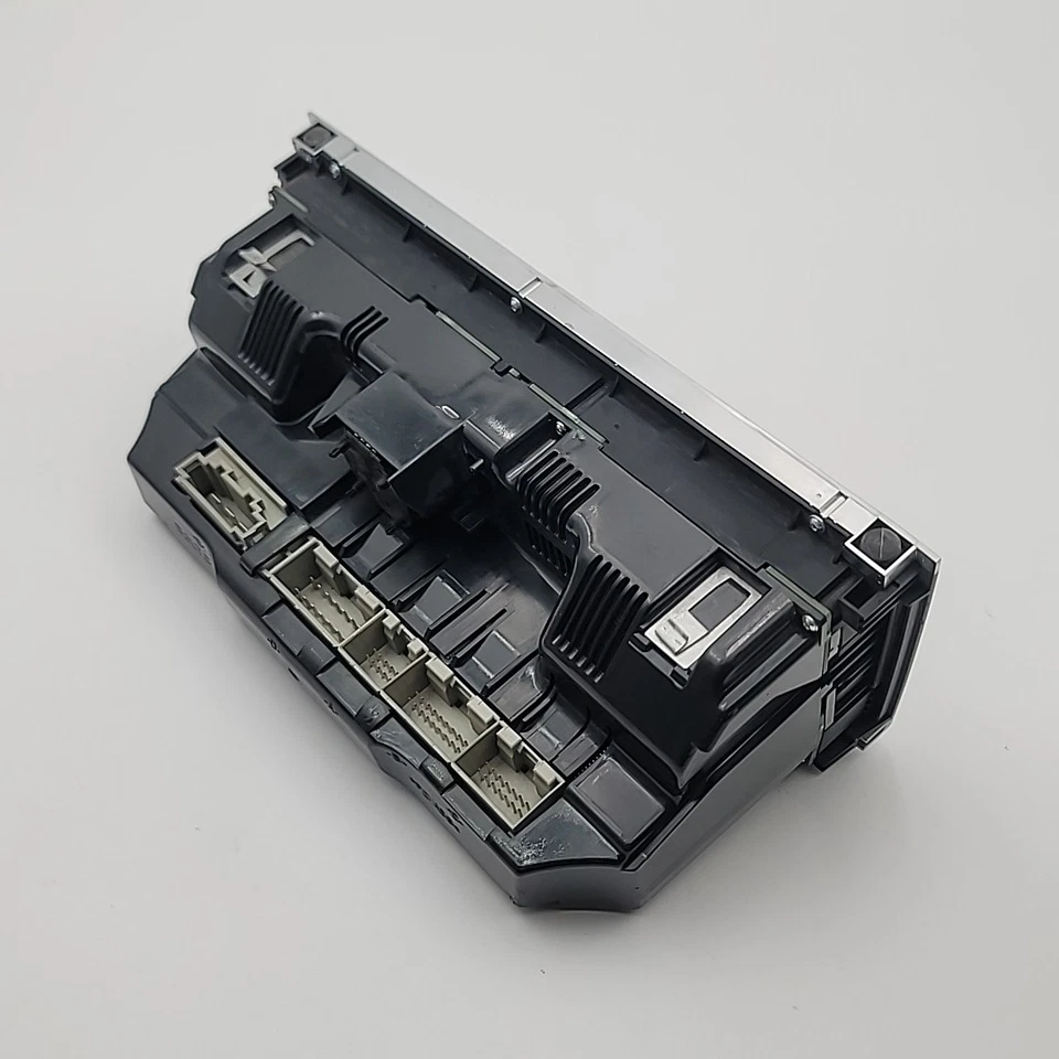 2013 - 2015 AUDI Q7 4L HEATER AC TEMPERATURE CLIMATE CONTROL PANEL HEATED SEAT - Image 4 of 4