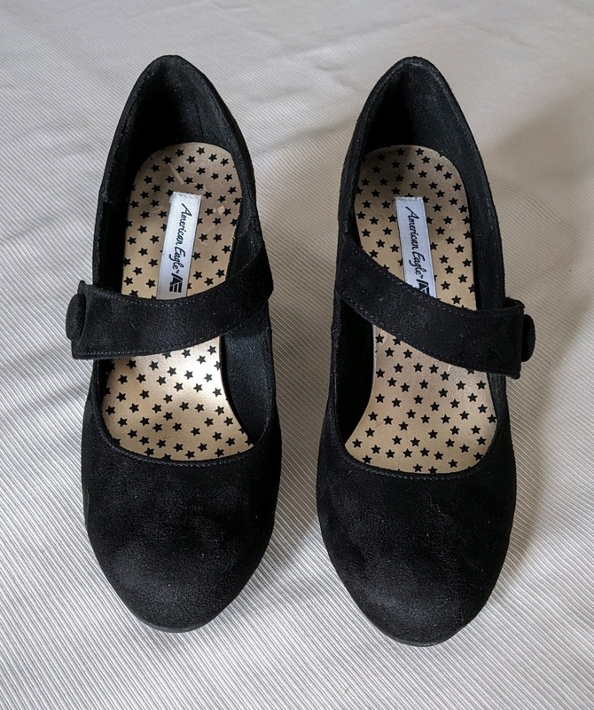 American Eagle Women's Black Dress Heels Size 6 1/2 Pumps Shoes 2 3/4" Heel