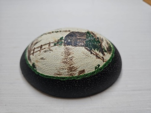 EMU EGG SHELL PAPER WEIGHT HAND PAINTED Covered Bridge Collectible Eggs (OK) - Picture 2 of 5