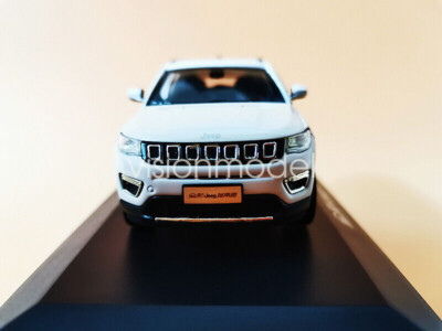 1/43 Scale Jeep Compass SUV 2017 White Diecast Car Model Toy