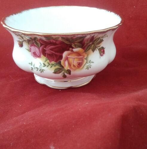 Vintage Royal Albert Old Country Roses Large Sugar Bowl - 第 1/6 張圖片
