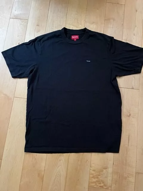 T shirt logo Supreme Small Box noir moyen