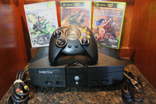 Microsoft Original Xbox Console w/Big Duke Co...