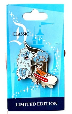 Disney DLR 2011 Classic D Collection Disneyland Matterhorn Goofy LE 1000 Pin