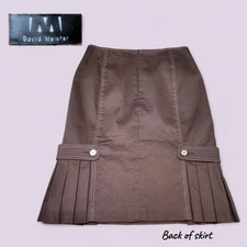 David Meister Brown Pencil Skirt Size 2 Midi Pleated Hem Button Accent Ruffle