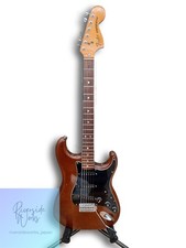 FENDER Chitarra elettrica STRATOCASTER 70s Vintage Style JP