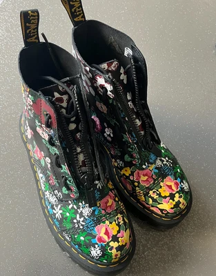 Dr Martens Sinclair Wanderlust
