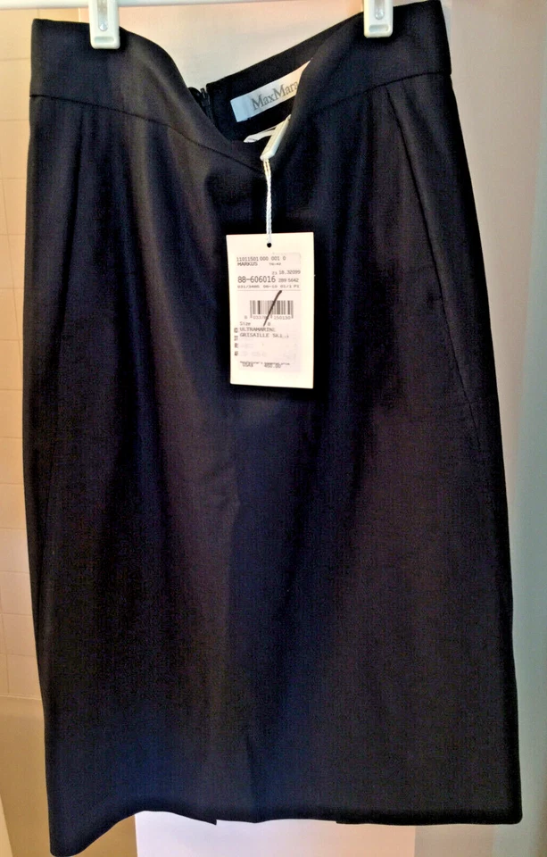 NWT Max Mara Navy Blue Skirt Made in Italy $450 Retail 80% Virgin Wool & Silk