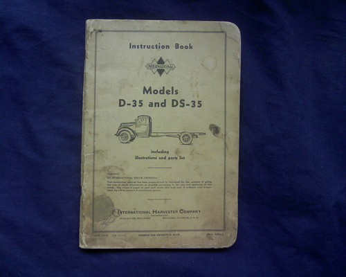 International D-35, DS-35 VINTAGE truck Owners service manual PARTS book D35 - Bild 1 von 8