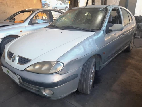 7700428321 Piloto Trasero Derecho para RENAULT MEGANE I FASE 2 BERLINA ( 8397136 - Imagen 6 de 10