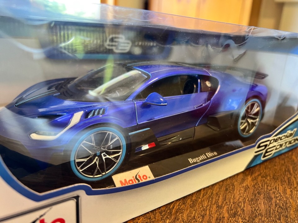 Maisto 1/18 Bugatti Divo – Diecast Orange/noir, échelle 18, 46629