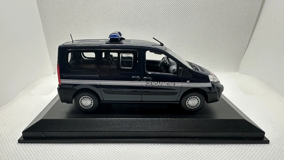 1/43 Norev Peugoet Expert 2007 Francia Gendarmería Raro Foto 4 de 4