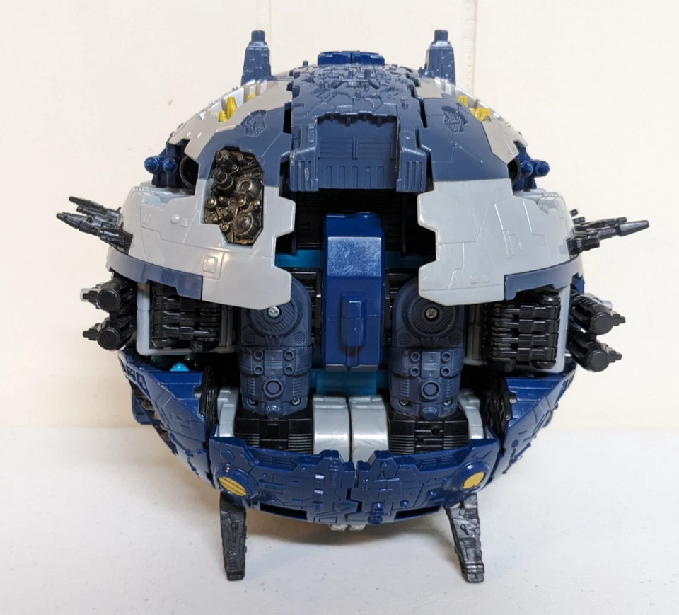 Hasbro Transformers Supreme Class Cybertron PRIMUS, Incomplete? Sold AS IS! - Image 4 of 4