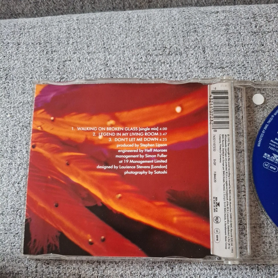 Walking on broken glass (plus Legend in my living ... | CD | Zustand akzeptabel - Bild 3 von 3