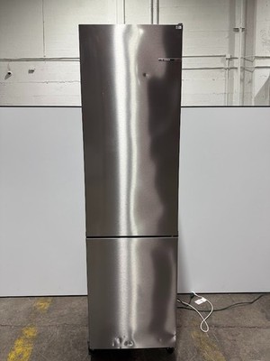Bosch 800 Series B24CB80ESS  24'' Freestanding Bottom Freezer Refrigerator