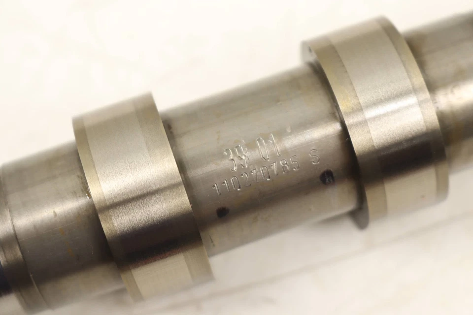 2007-2011 MERCEDES-BENZ CL550 - LEFT Exhaust CAM / Camshaft (Outlet) - Image 3 of 4