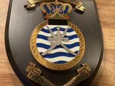 VINTAGE THE SULTAN OF OMAN’S NAVY METALLIC WALL PLAQUE/SHIELD