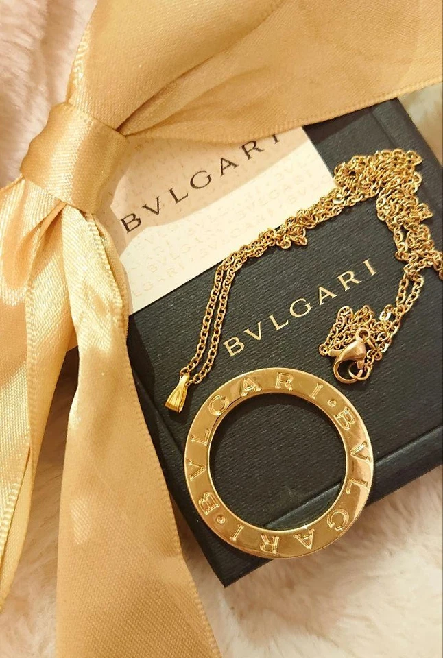 BVLGARI Oro Logo Anillo Dije Collar Colgante con Cadena Auténtico Sin Usar Foto 3 de 4