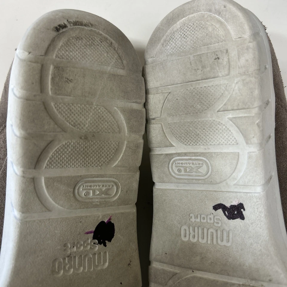 Zapato Deportivo Munro Mujer Wellesley Talla 8.5 M Gris Moda Tenis Usado en Excelente Condición Gamuza Foto 4 de 4