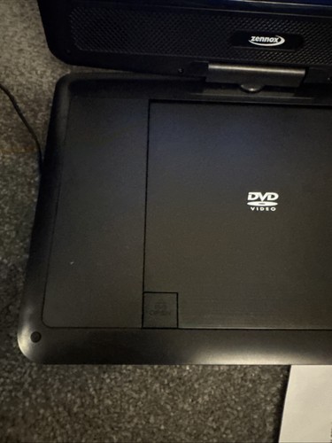 Zennox Portable DVD Player 9" Swivel Screen- Never Used. Charger, Tv Aerial - Picture 6 of 16