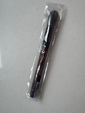 Image of The Body Shop - Point Highlighter Brush – Precision Makeup Tool