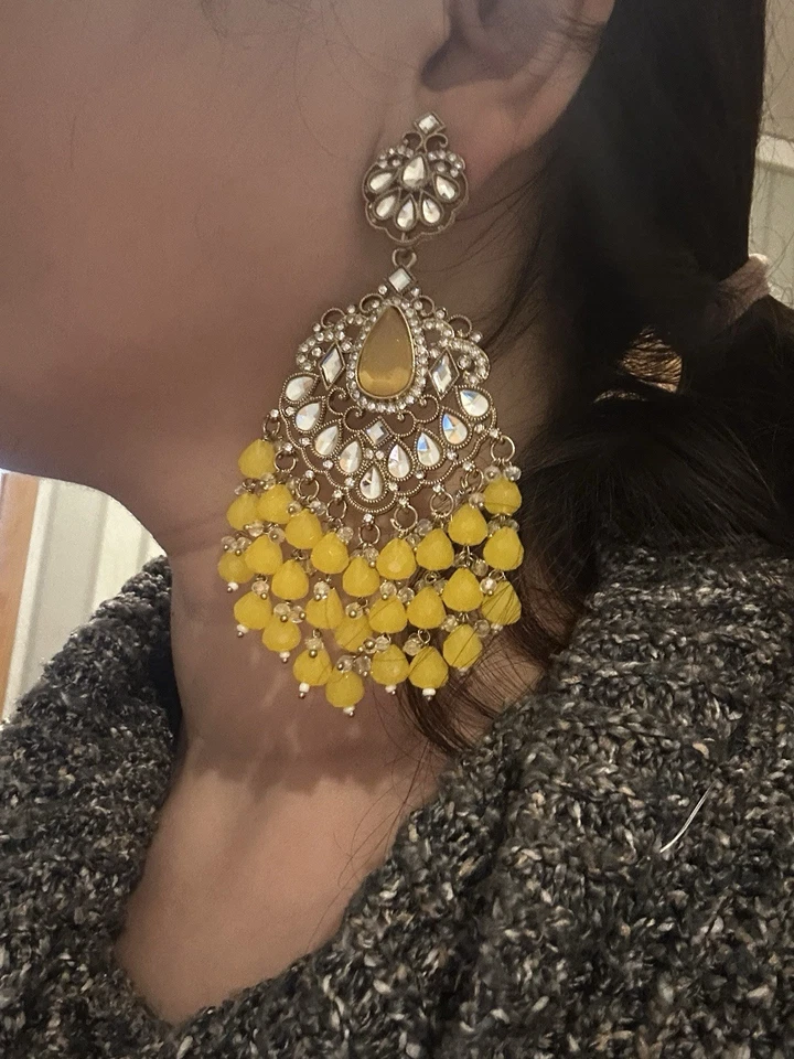 Yellow Kundan Earrings | Heavy Indian Earrings | Party & Wedding Jewelry - Bild 4 von 4