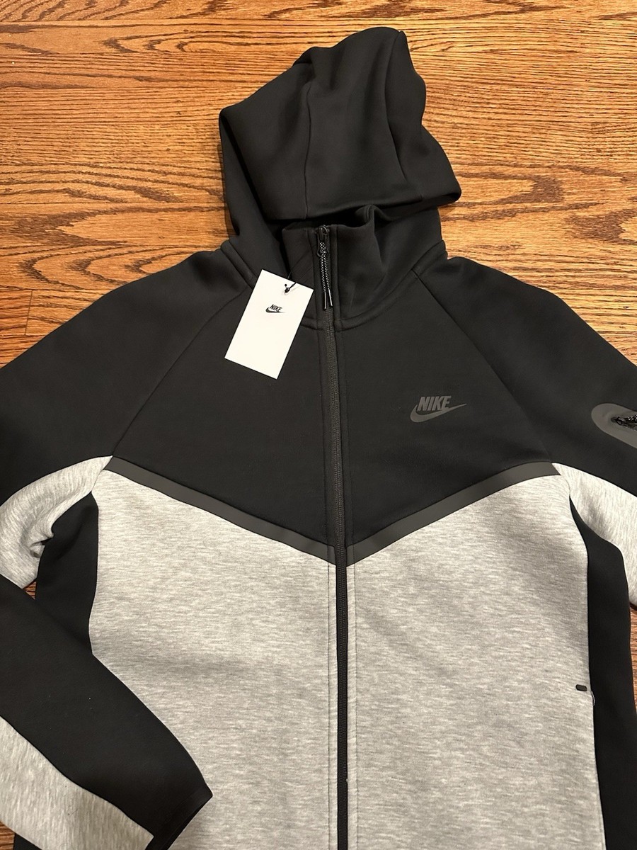 レア★希少★ NIKE WINDRUNNER PRINTED HOODIE 大迫 レア☆希少☆ NIKE WINDRUNNER PRINTED HOODIE 大迫 レア☆希少