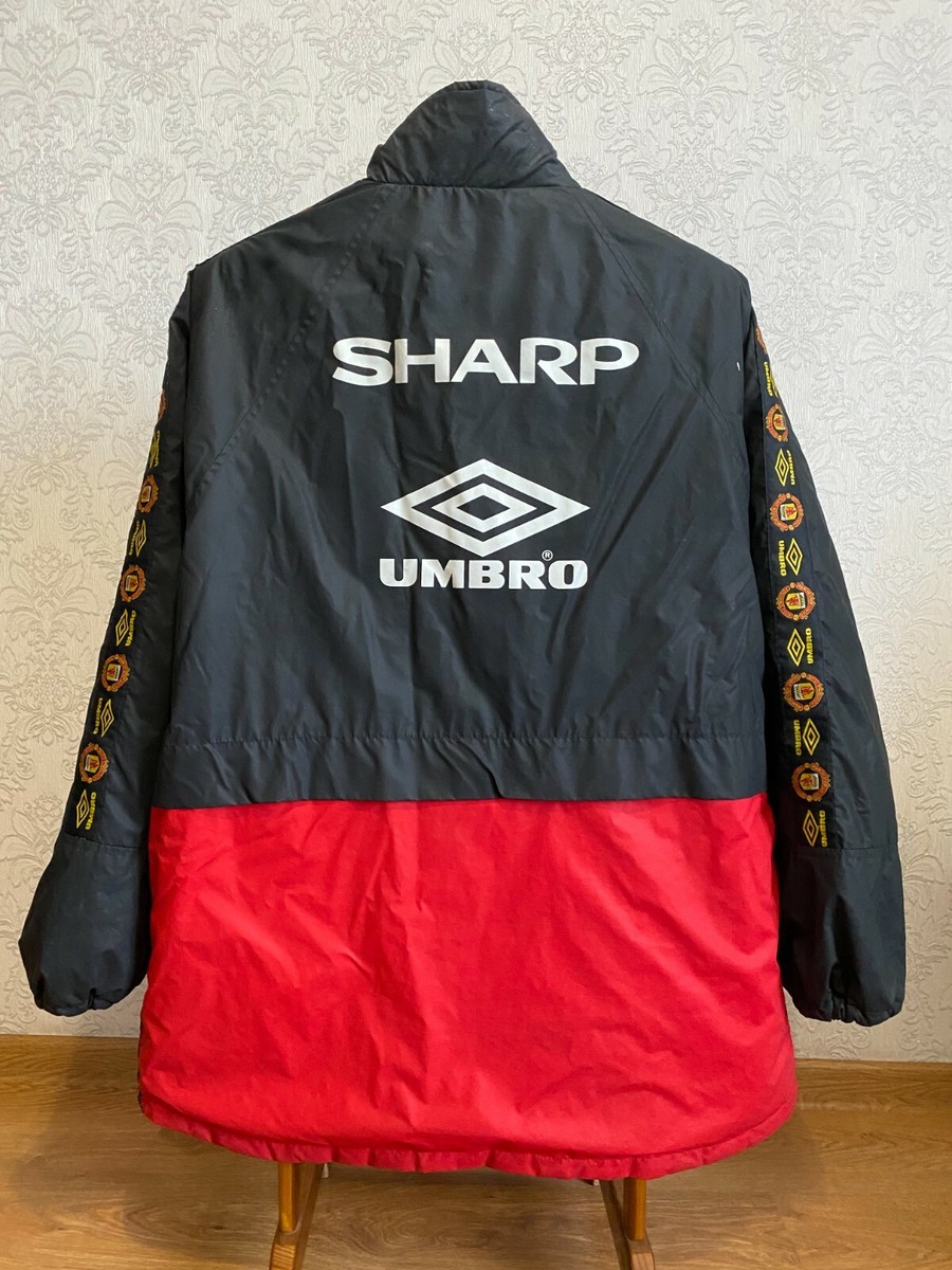 Manchester United 1997 1998 Umbro Sharp Bench Coat Jacket Manchester United 1997 1998 Umbro Sharp Bench Coat Jacket