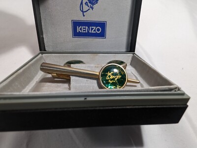 【送料&関税込】Kenzo Set Of 3 Pins Kenzo Set Of 3 Pins | italist