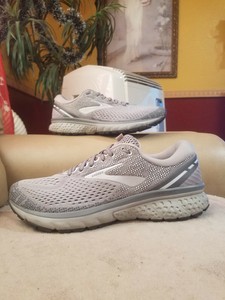 brooks ghost 11 womens grey