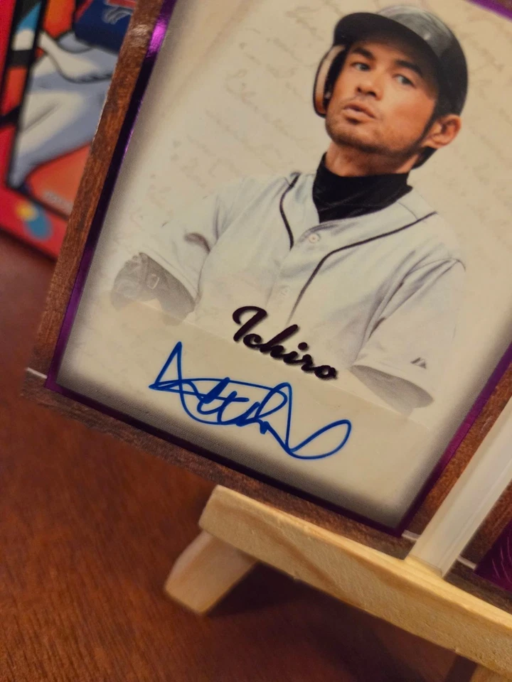 2025 Leaf History Book Chapter 2 Ichiro Suzuki Auto & 6-Patch Card /10 - Image 3 of 4