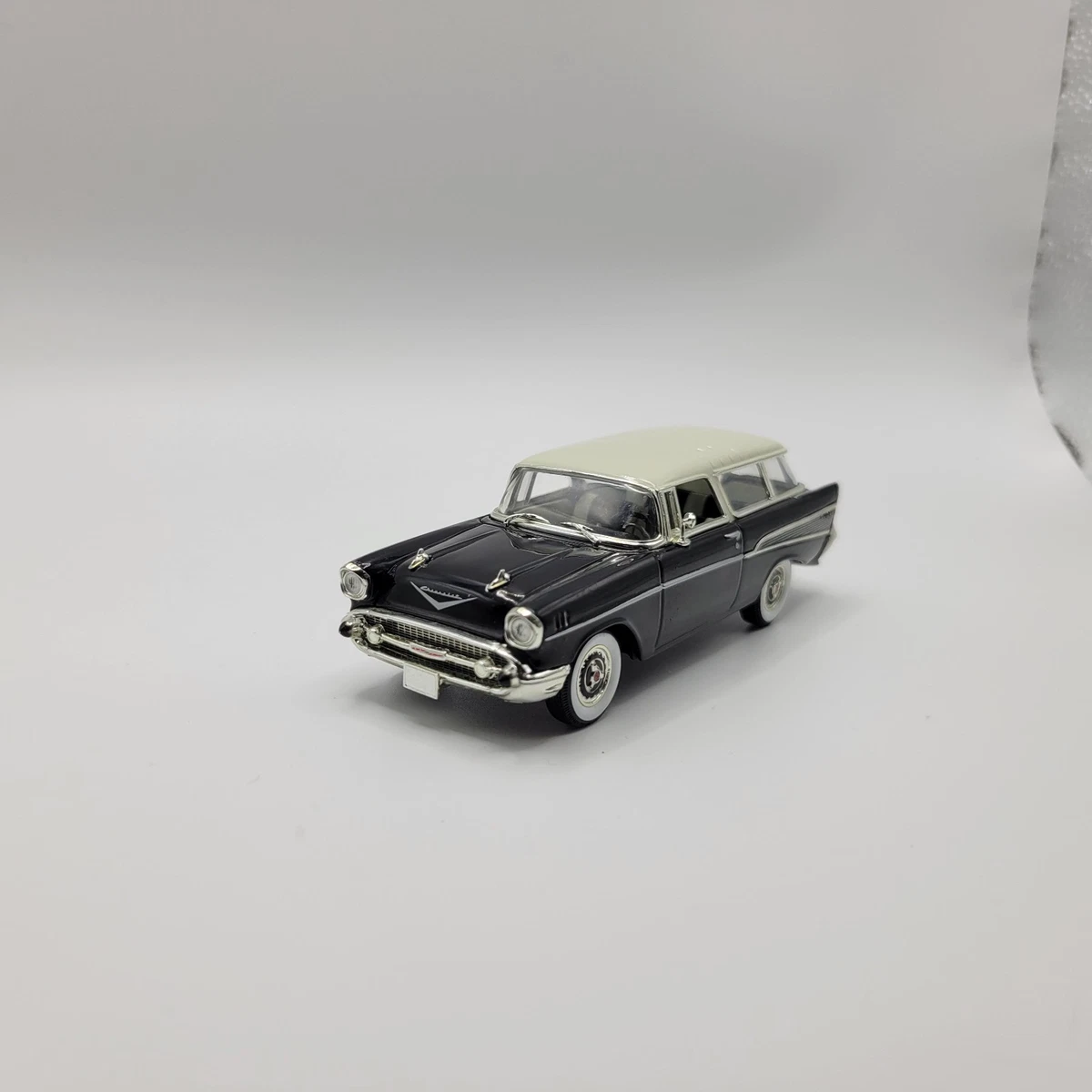 Chevrolet 1:43 1957 Vehicle Year Vintage Manufacture Diecast Cars
