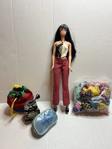 Barbie Fashion Avenue VTG Doll 1999 Black Hair Brown Eyes with Outfits +++