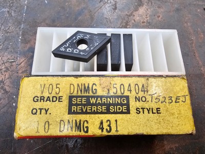 Qty 4 Valenite DNMG 431 DNMG150404 V05 Grade Carbide Inserts