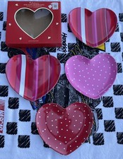 Pottery Barn Kids Valentine  s Heart Shaped Melamine Plates Set of 4