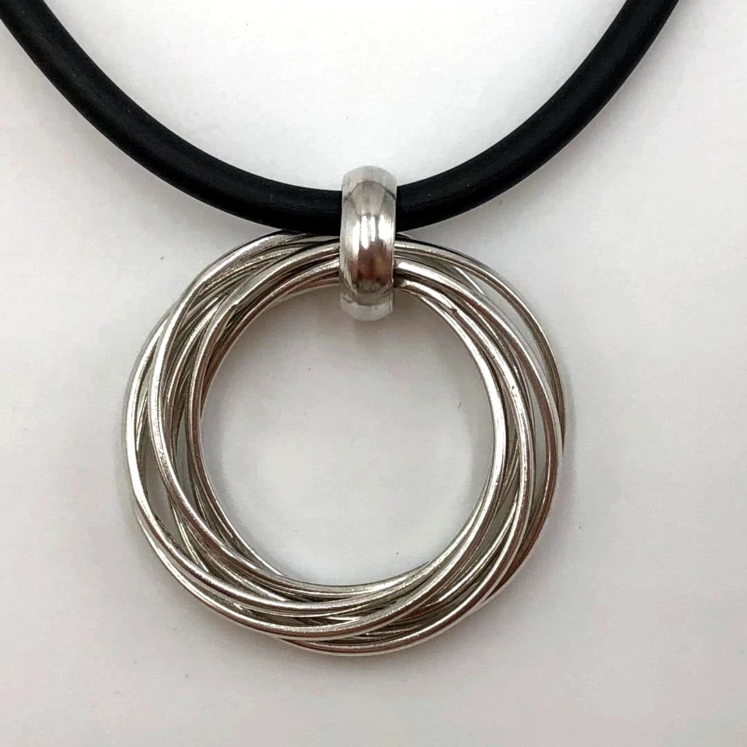 925 Sterling Silver 7 Interlocking Rings Black Rubber Silicone