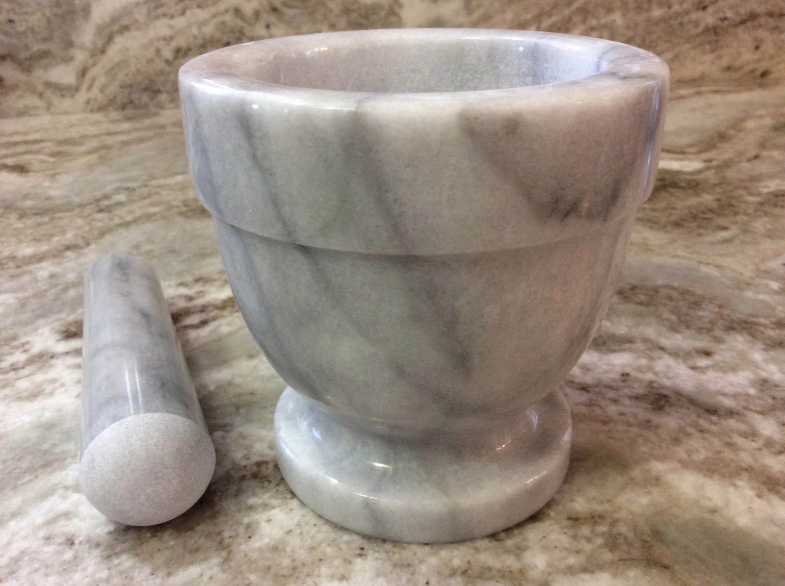 Nor pro Mortar And Pestle. 4"x4". Gray And White Marble. New.