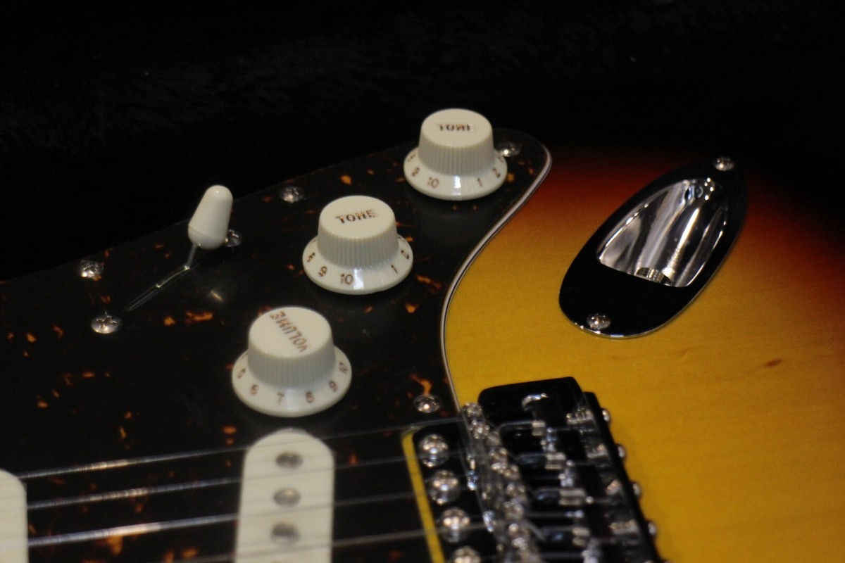 NEW Fender Japan Stratocaster Tradnl70s MN 3TSB Sunburst GT267