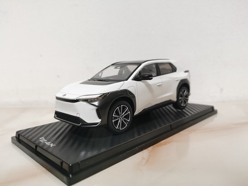 1/30 Toyota bZ4X 2022 Metal Diecast Model Car Collection Ornaments Gray/White - Picture 5 of 5
